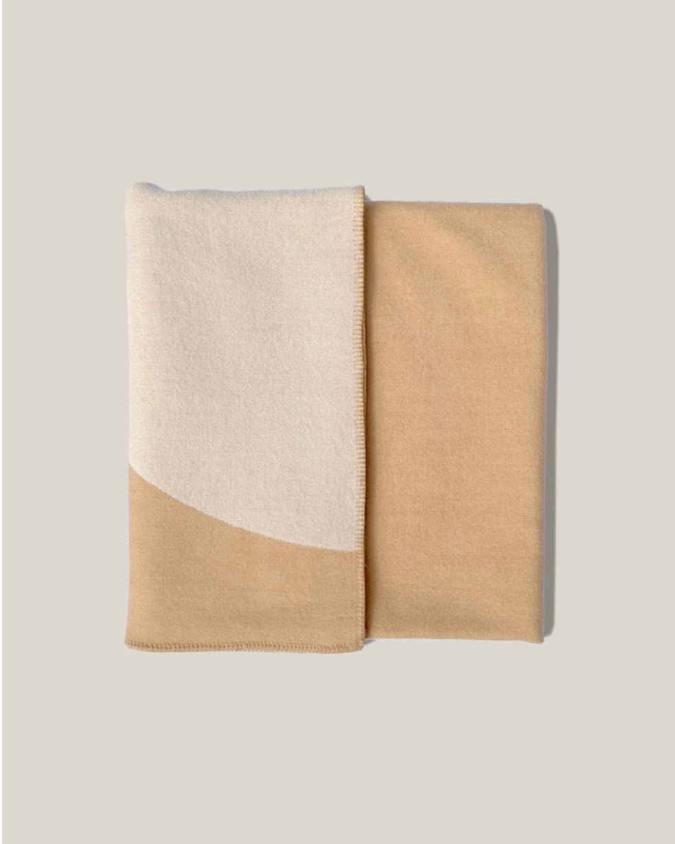 ‘Crema’ Throw Blanket - EcoLuxe Furnishings