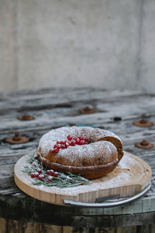 The Rich History of Olive Oil Cake: A Christmas Tradition - EcoLuxe Furnishings