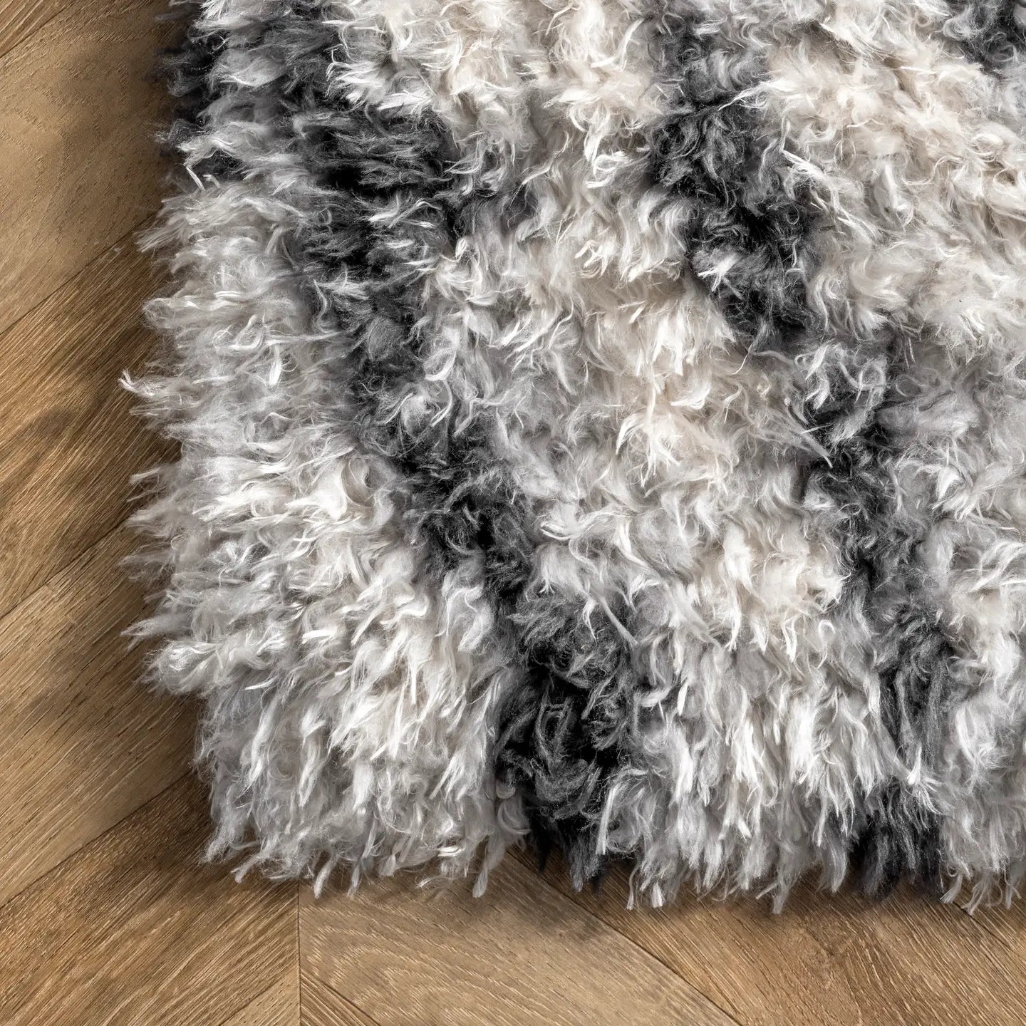 ‘Bristowe’ Diamond Shag Area Rug - EcoLuxe Furnishings