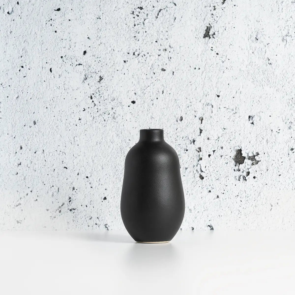 Stoneware Vase - EcoLuxe Furnishings