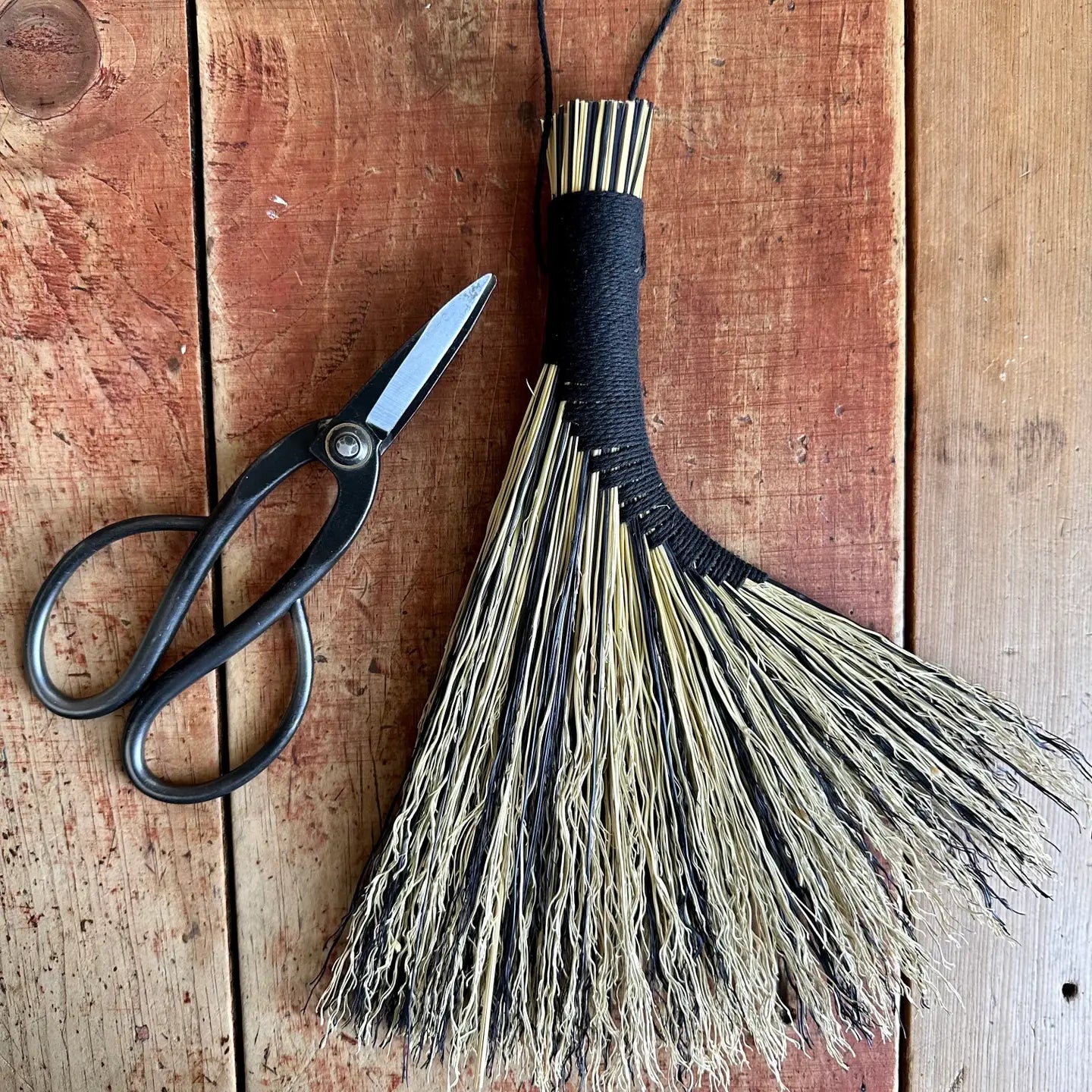 Turkey Wing Hand Broom - Natural - EcoLuxe Furnishings