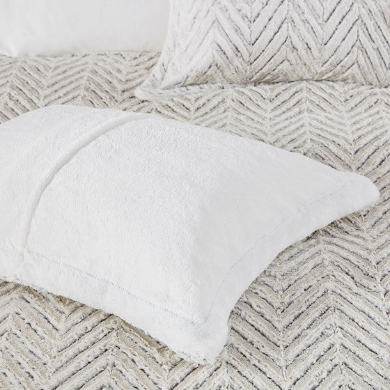 ‘Adelyn’ Ultra Plush Down Alternative Comforter Set, King/Cal King (Ivory) - EcoLuxe Furnishings