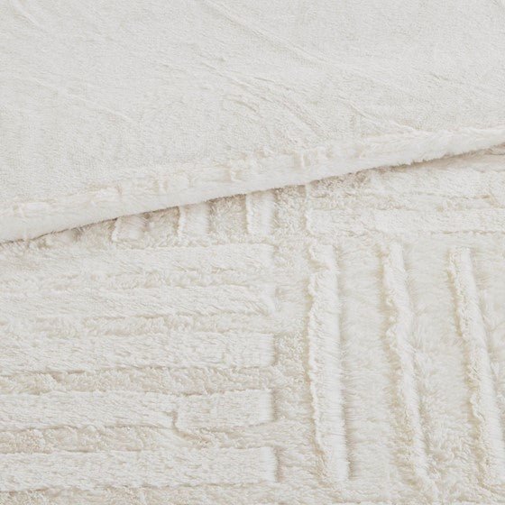 ‘Arctic Fur’ Down Alternative Comforter Mini Set, King/Cal King (Ivory) - EcoLuxe Furnishings
