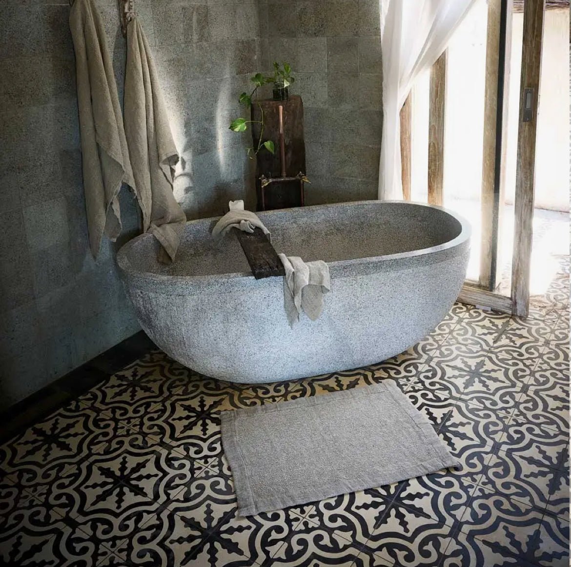 ‘Bedouin’ Linen Bathmat (Natural) - EcoLuxe Furnishings