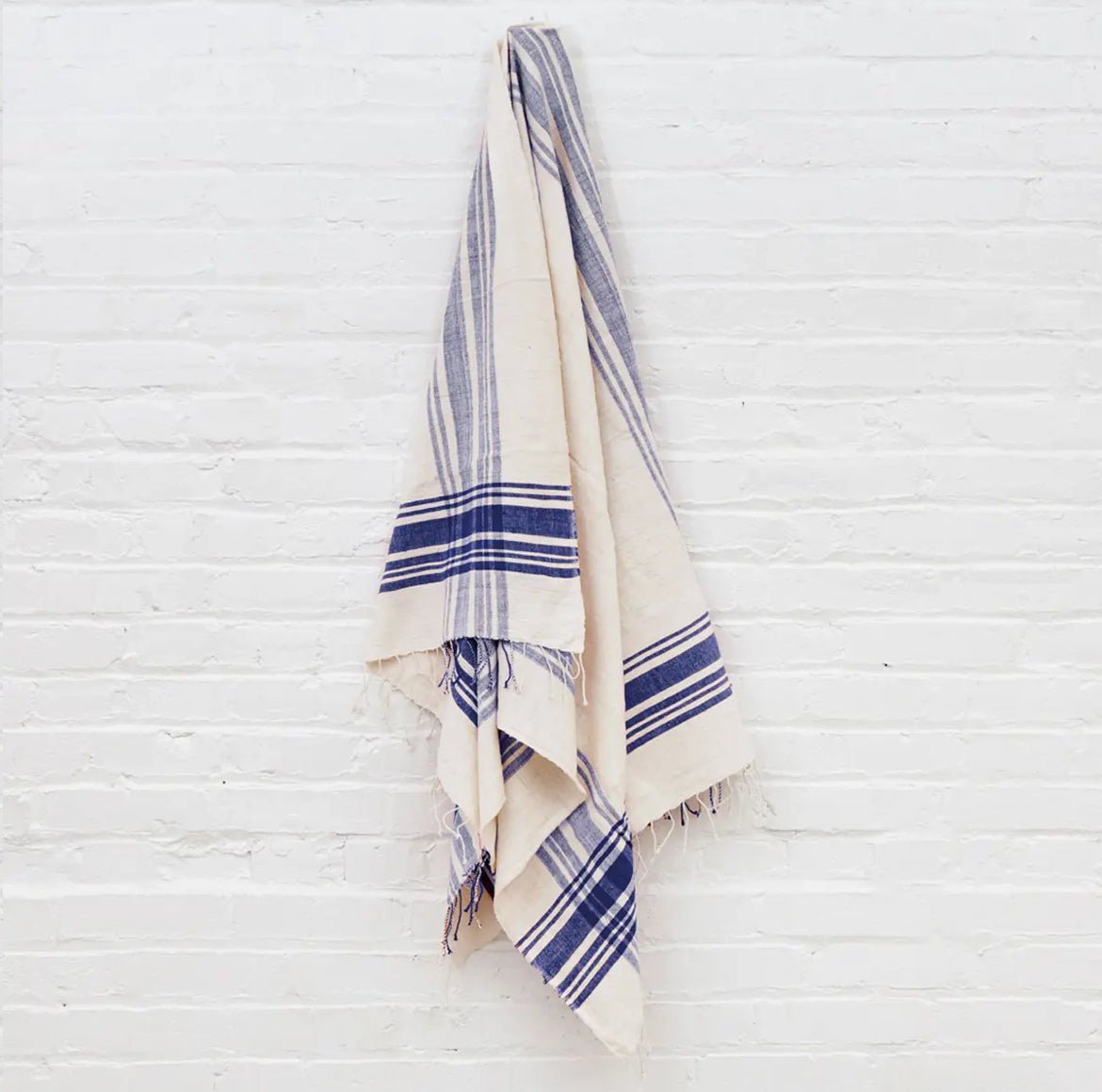 ‘Cabin Hatch’ Cotton Bath Towel - EcoLuxe Furnishings