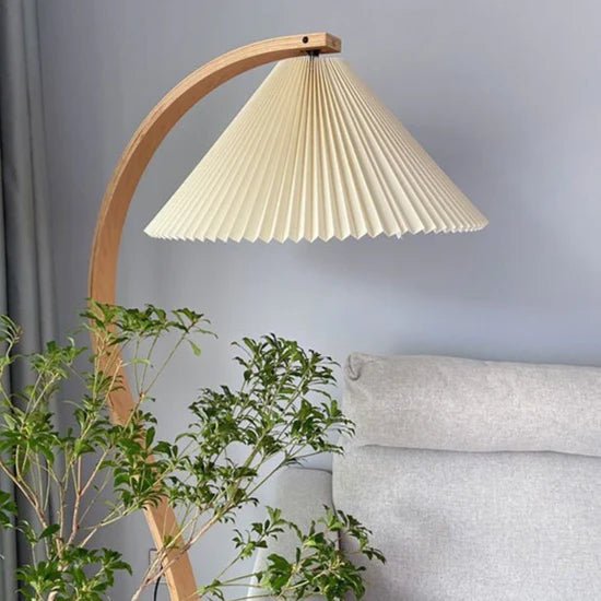 Curved Wooden Floor Lamp - EcoLuxe Furnishings