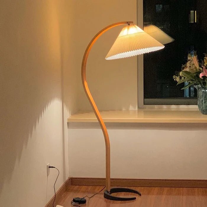 Curved Wooden Floor Lamp - EcoLuxe Furnishings