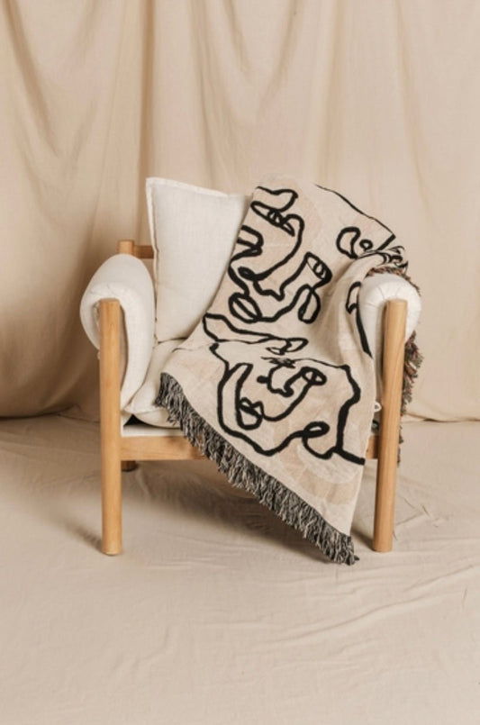 ‘La Cara’ Throw (Beige) - EcoLuxe Furnishings