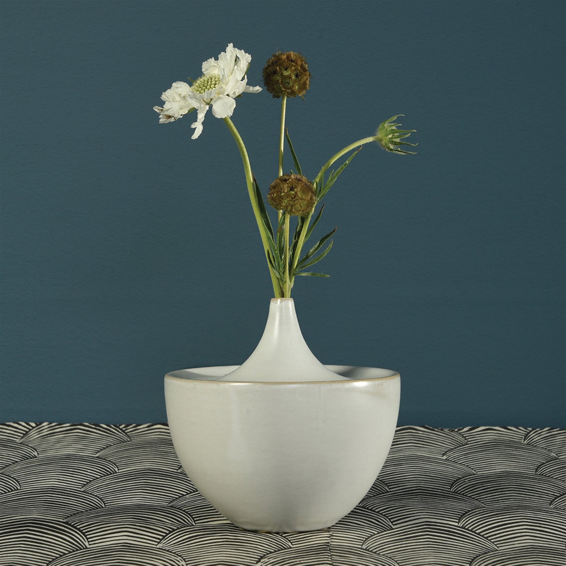 ‘Lief’ Ceramic Vase, Large (White) - EcoLuxe Furnishings