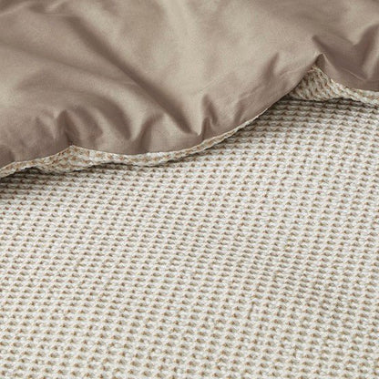 ‘Mara’ 4-Piece Cotton and Rayon from Bamboo Blend Waffle Weave Comforter Cover Set w/removable insert, King/Cal King (Taupe) - EcoLuxe Furnishings