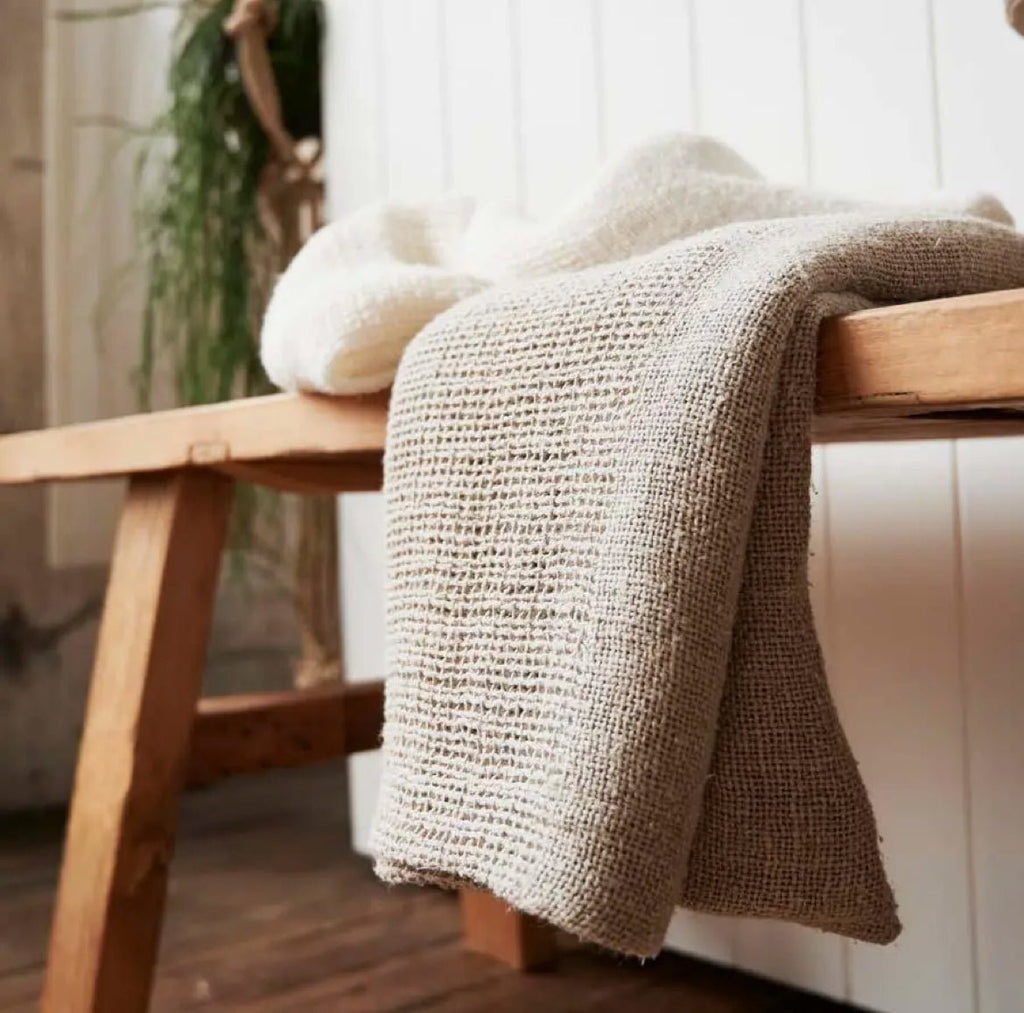 ‘Mayla’ Hand Woven Linen Bath Towels, Set of 2 (Natural) - EcoLuxe Furnishings