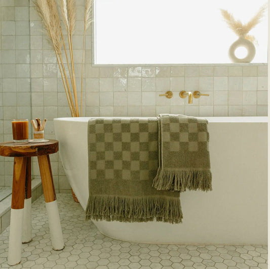 Organic Checkered Bath Towel - EcoLuxe Furnishings