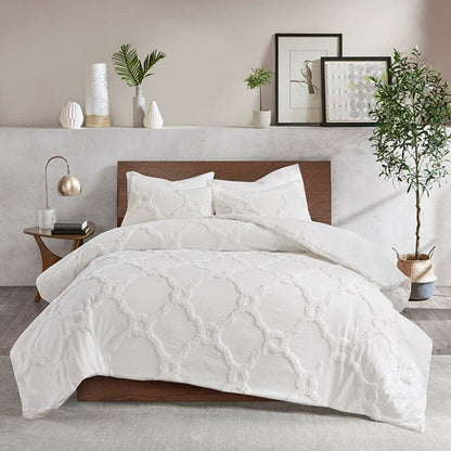 ‘Pacey’ 3 Piece Tufted Cotton Chenille Geometric Comforter Set, King/Cal King (Off-White) - EcoLuxe Furnishings
