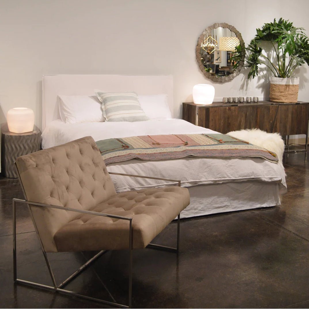 ‘Stetson’ Linen Upholstered Slipcover Style Platform Panel Bed, King (Ivory) - EcoLuxe Furnishings