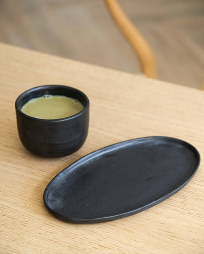 Stoneware Oval Serving Platter (Black Matte) - EcoLuxe Furnishings