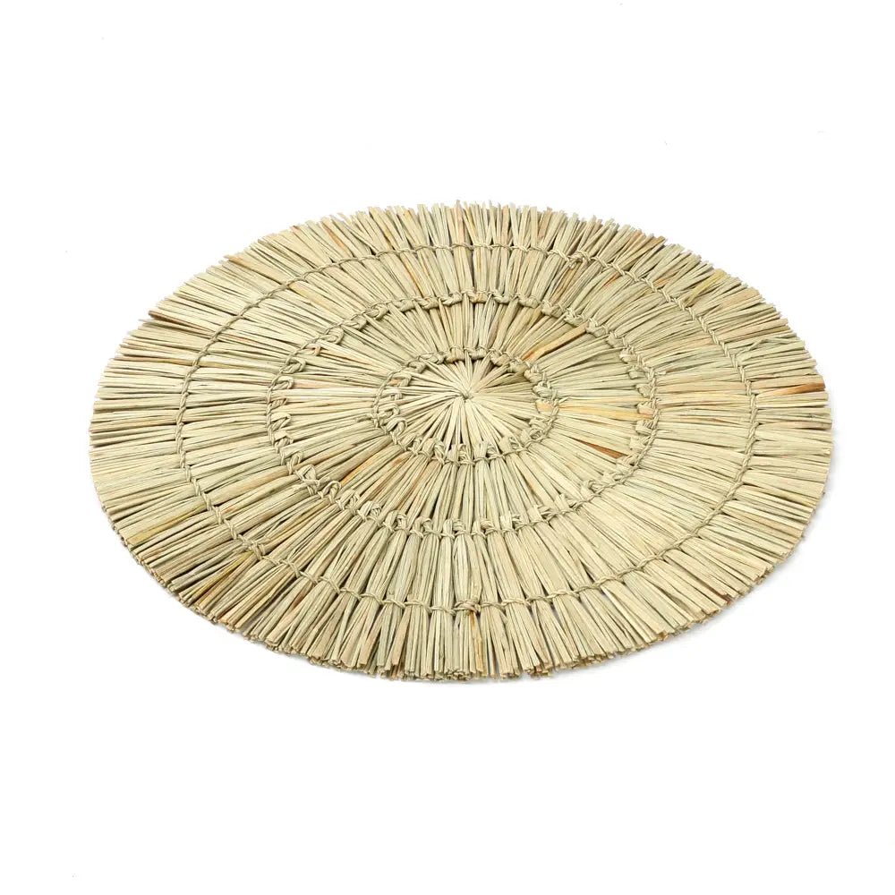 ‘The Alang Alang Placemat, Round (Natural) - EcoLuxe Furnishings