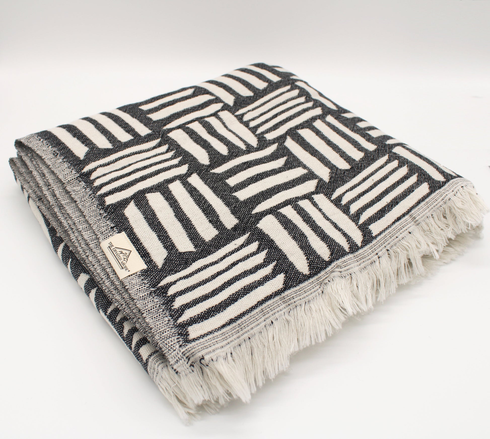 Turkish Cotton Geometric Patterned Throw Blanket (Black) - EcoLuxe Furnishings